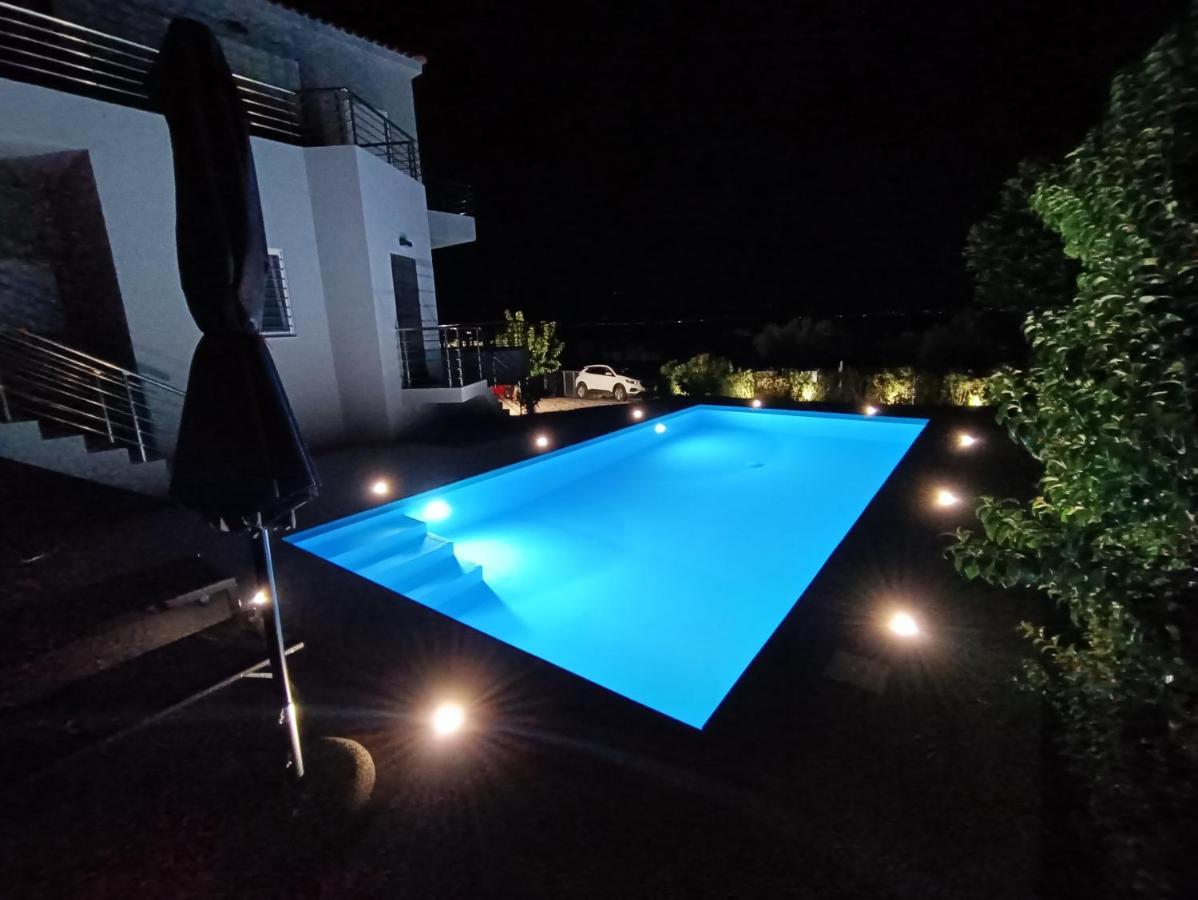 Evilenia Luxury Apartments Kalamáta Buitenkant foto